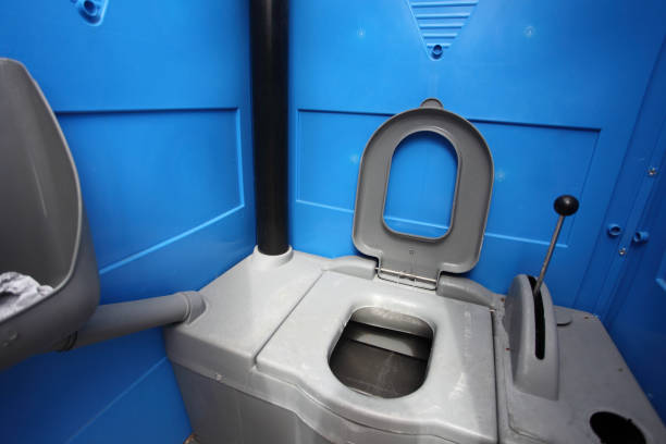 Portable Toilet Options We Offer in Strathmore, CA